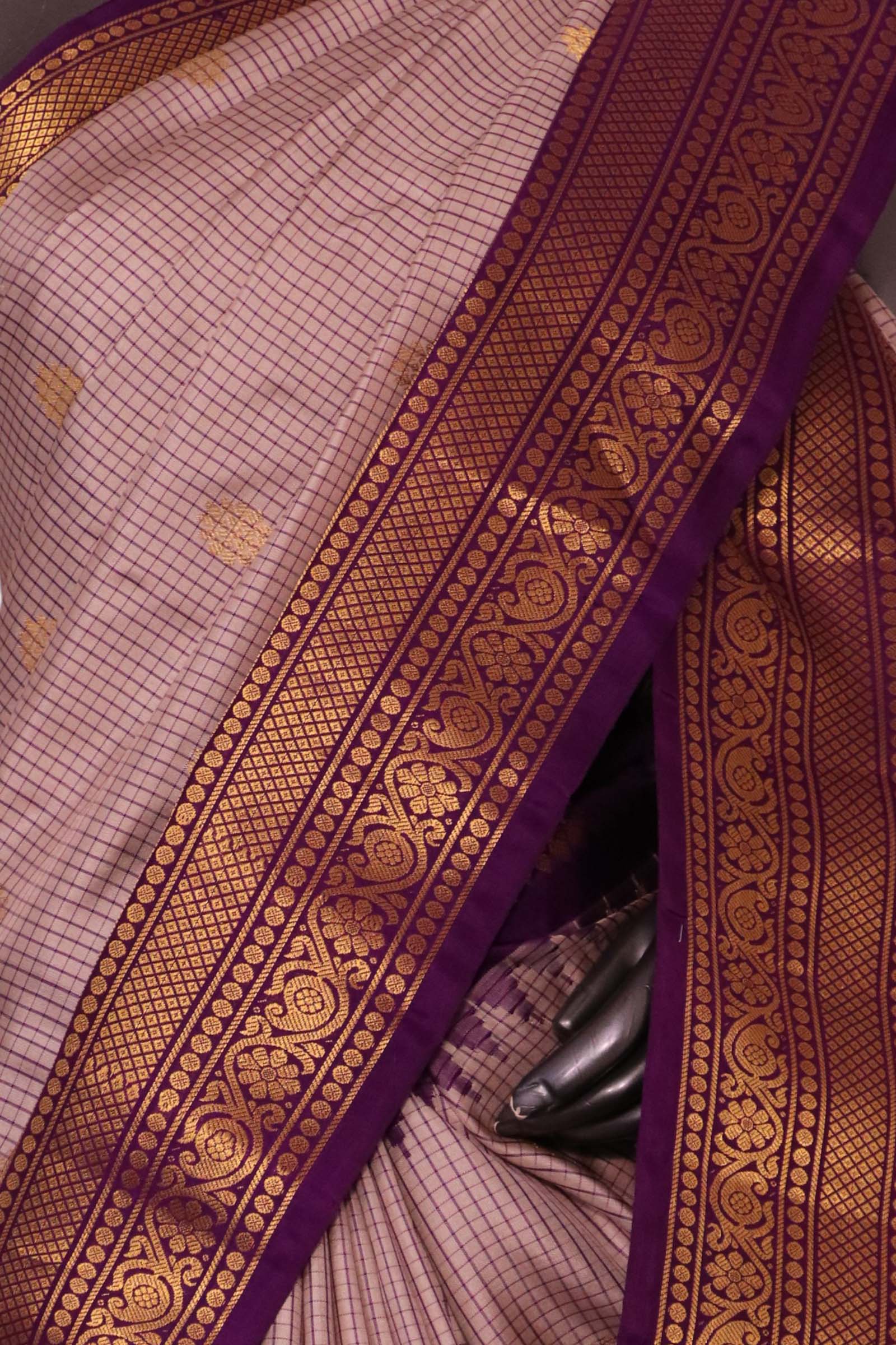 Exclusive Pure Gadwal Silk Saree AL212575